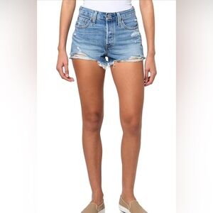 Levi's Women's 501 Original Denim Shorts Light Blue Denim High Rise Size 33